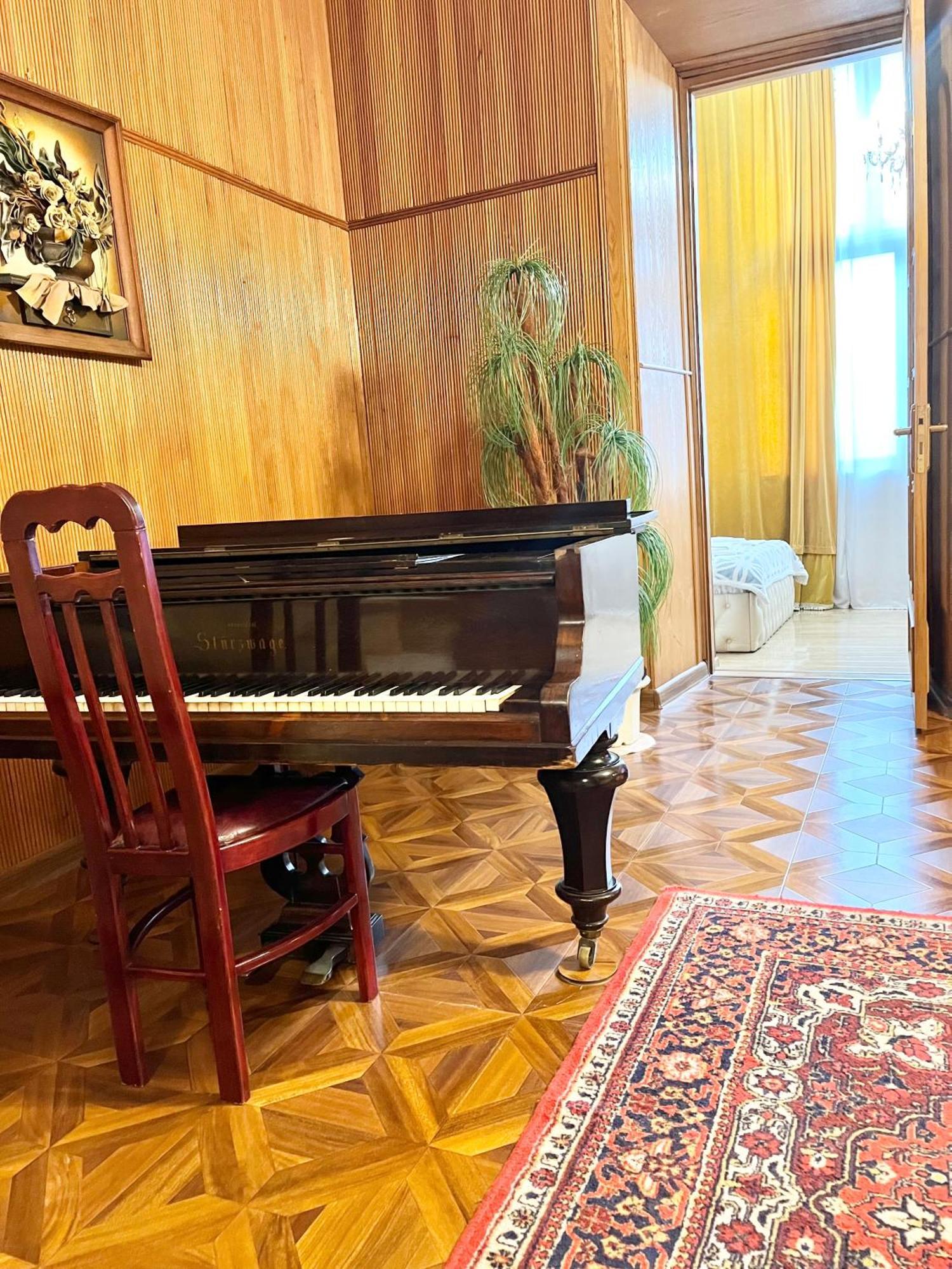 Town Center Rustaveli Aparthotel Tbilisi Eksteriør bilde